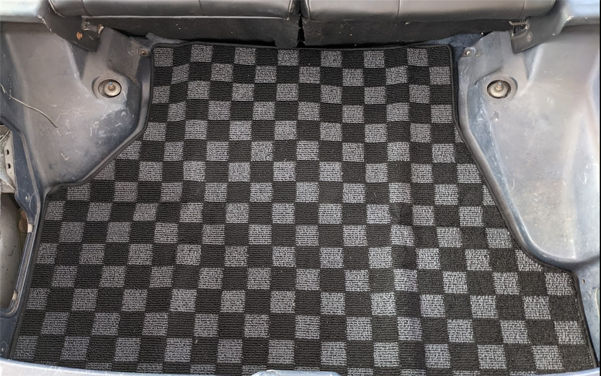 P2M TOYOTA COROLLA AE86 (HATCH) REAR TRUNK MAT : DARK GREY